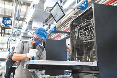 年赚112亿，被“打入冷宫”的洗碗机，如何靠国产改命？